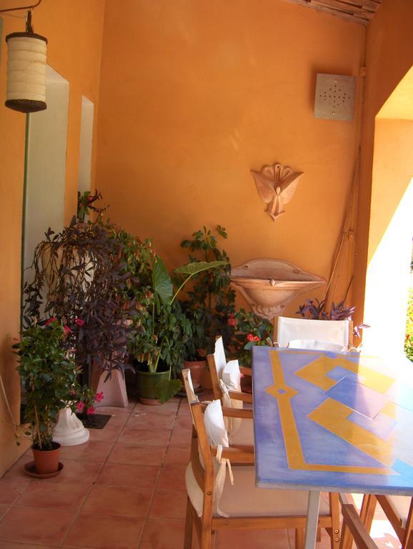 La Genestiere Bed & Breakfast Clermont-lʼHérault Exterior foto
