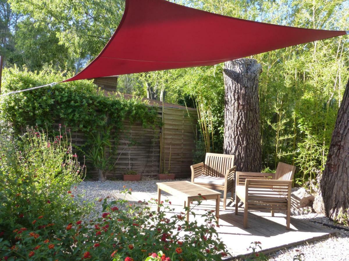 La Genestiere Bed & Breakfast Clermont-lʼHérault Exterior foto